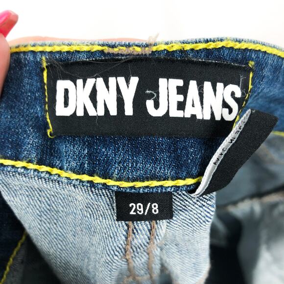 DKNY Women's Halsey Mid Rise Kick Flare Jeans 29/8 Indigo Blue Stretch Denim NWT - Picture 9 of 14